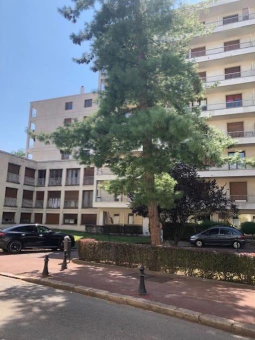 Nice Flat St Germain En Laye Centre 30 Minutes To Paris Saint-Germain-en-Laye Zewnętrze zdjęcie